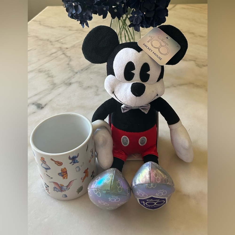Disney 100 Anniversary Mickey Mouse w/ Bonus Mug!!❤️❤️